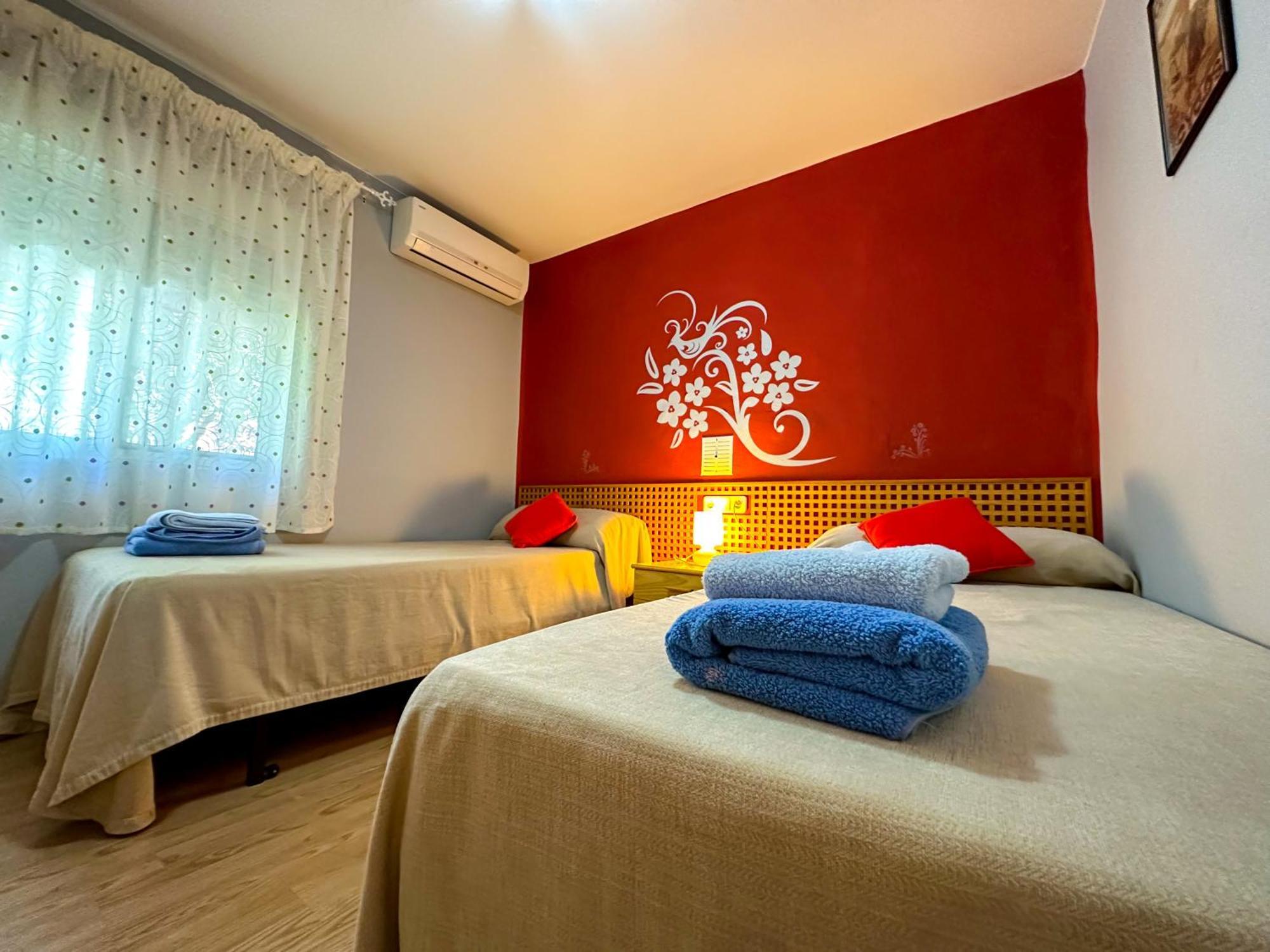 Casa Rural Los Pinos Valmuel 外观 照片