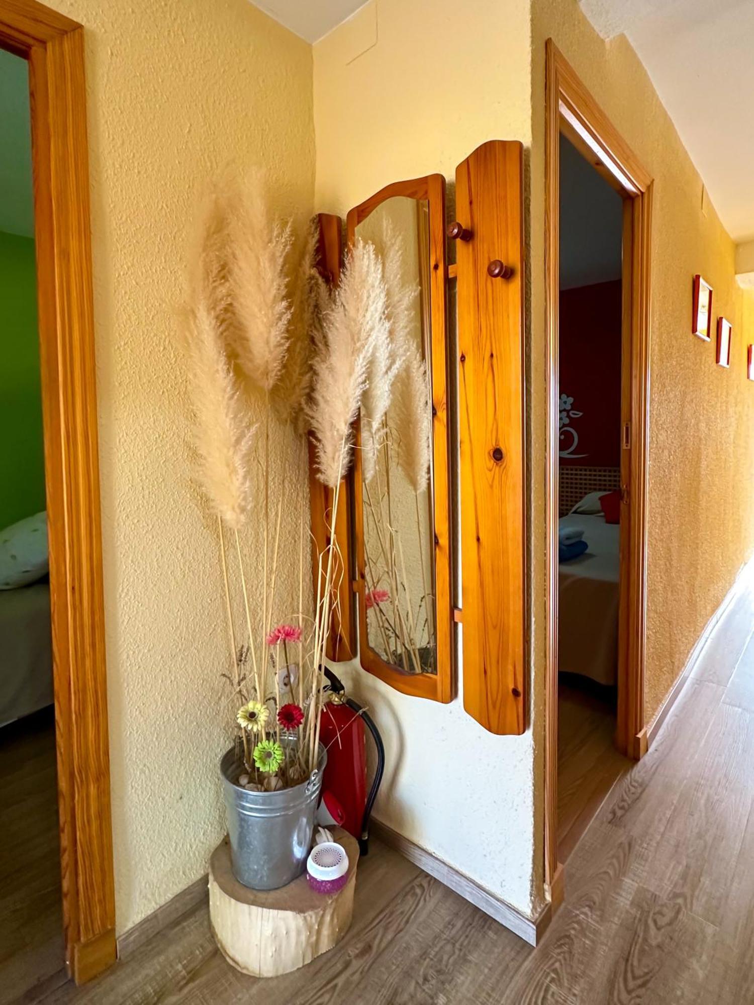 Casa Rural Los Pinos Valmuel 外观 照片